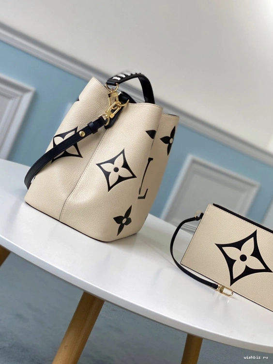 WIS VUITTON NÉONOÉ LOUIS 0907